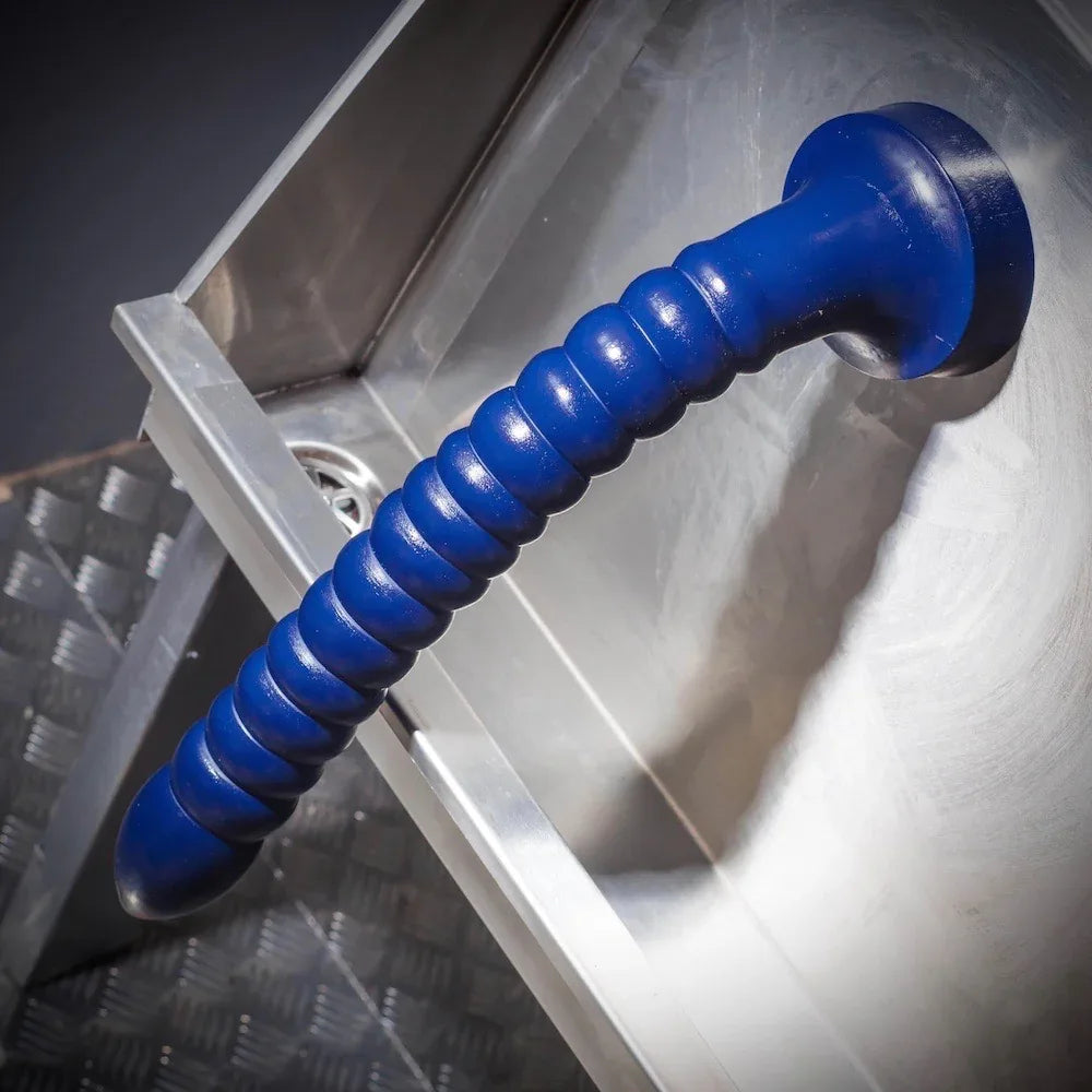 Anal Invasion - Crackstuffers